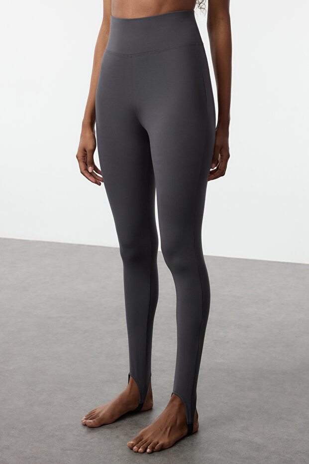 Tmavě antracitová broušená měkká tkanina Fuzzo po celé délce pletené sportovní punčochy na jógu Thmaw25Ty00009 - 1