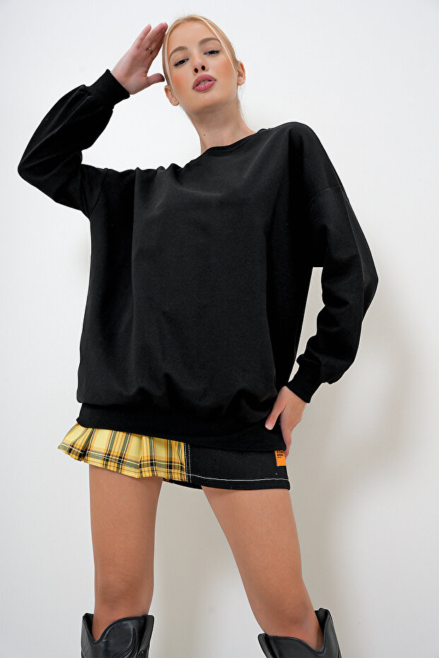 Kadın Siyah Bisiklet Yaka Oversize Basic Sweatshit PRM1053 - 3