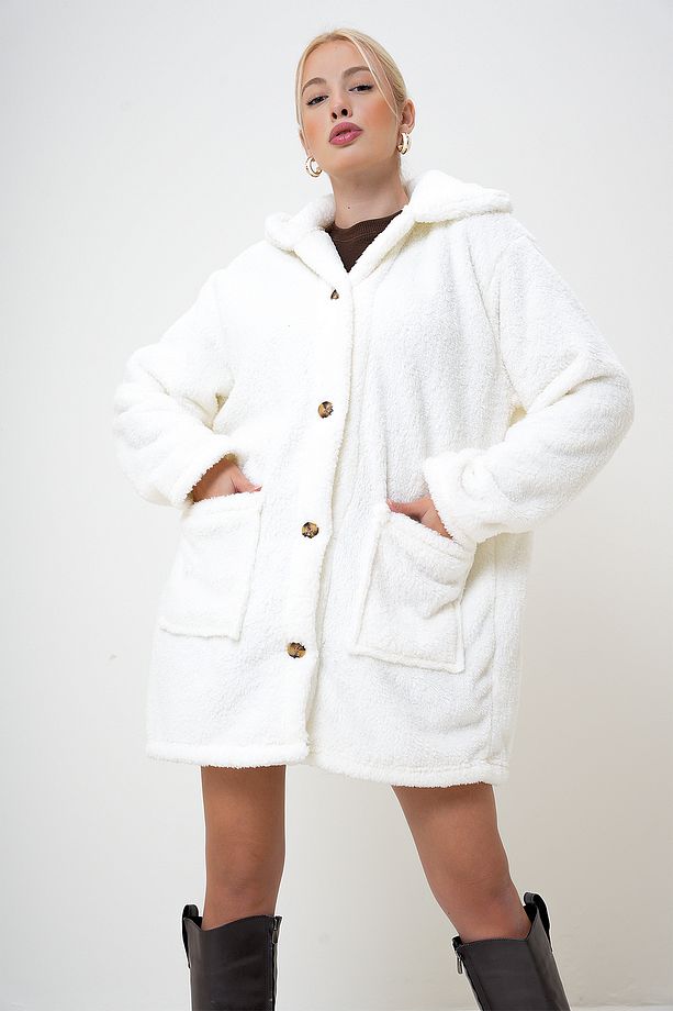 Kadın Ekru Çift Cepli Önü Düğmeli Oversize Peluş Ceket Prm1104 - 1