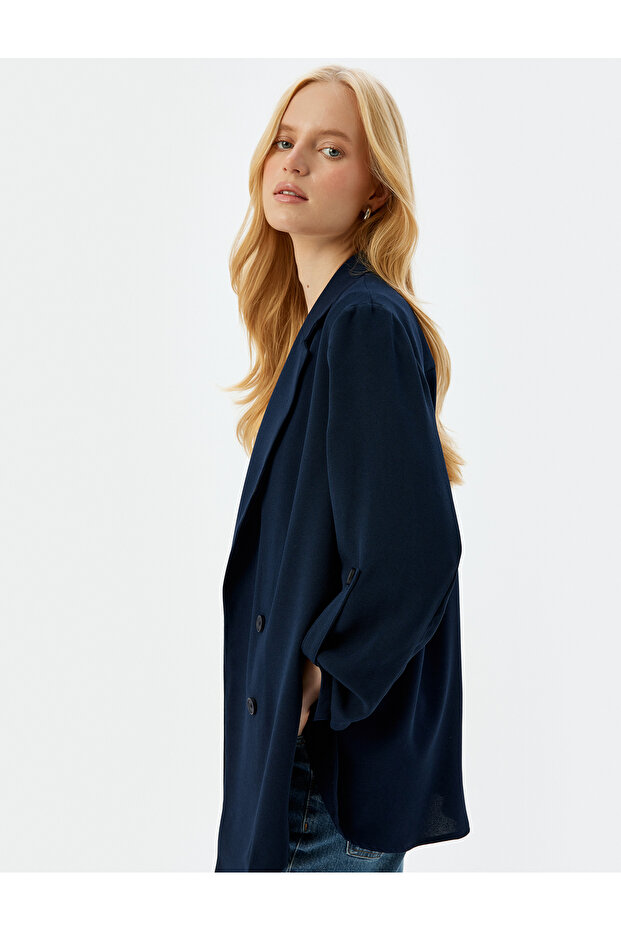 Reverse Double Breasted Collar Loose Fit 3/4 Sleeve Crepe Fabric Blazer Jacket