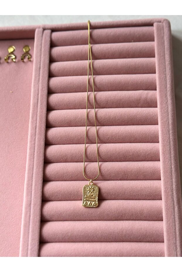 Embossed Vintage Steel Tarot Luck Necklace