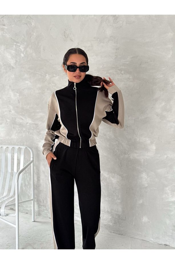 KADIN TREND EŞOFMAN TAKIMI DİK YAKA FERMUARLI BOL PAÇA YANLARI ŞERİTLİ AYSHO MODEL - 9