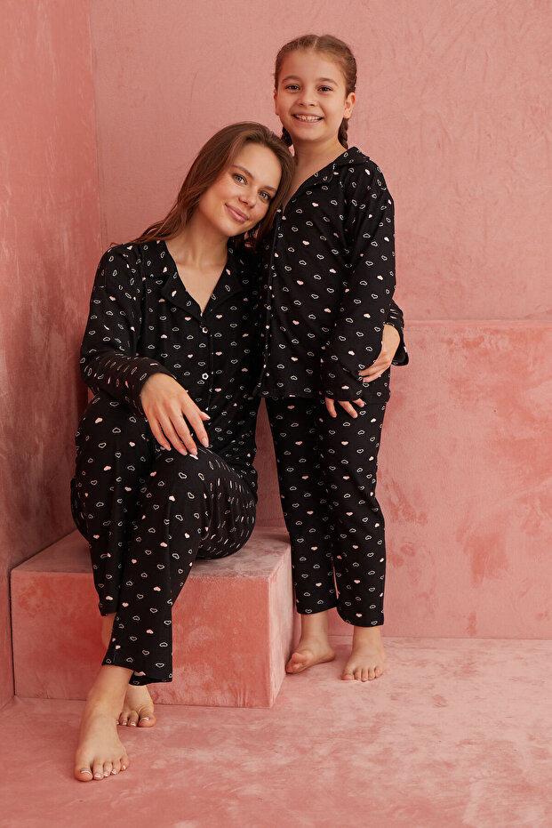 Siyah Kalp Desenli Önden Düğmeli Süet Pijama Takım - 1