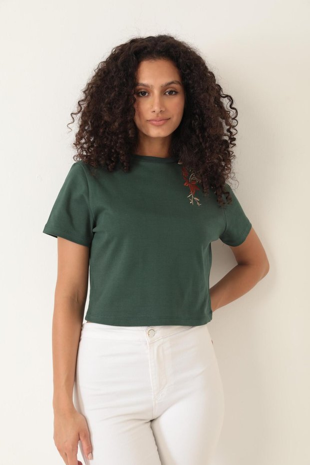 Amida Green Basic Crop T-Shirt with Rose Embroidery on the Shoulder - 2412