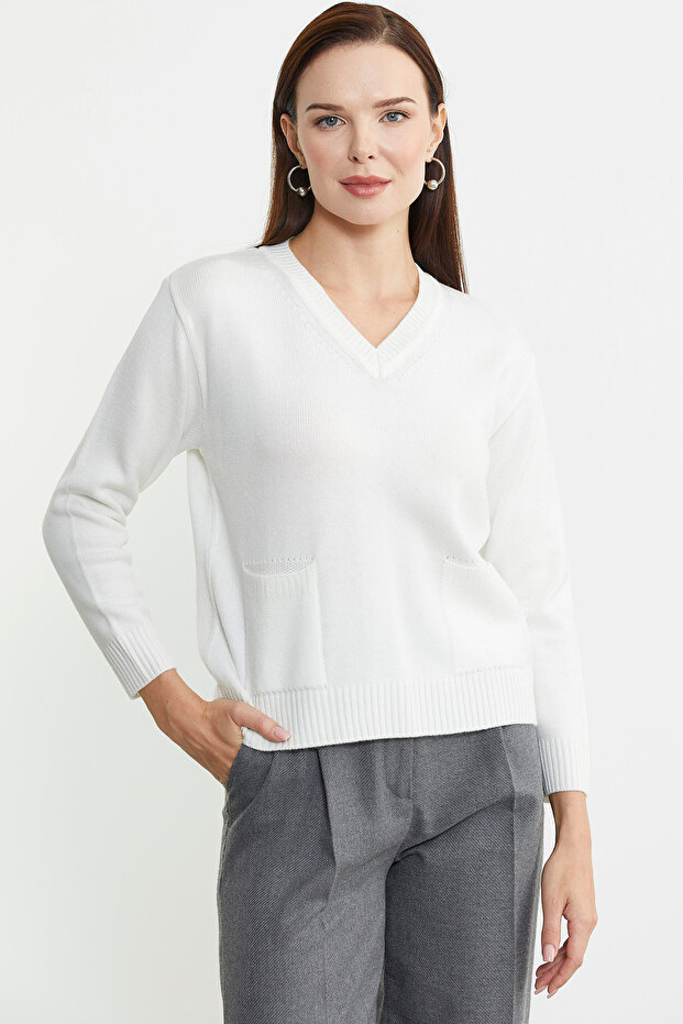Pocket Detailed V-Neck Knit Sweater - Bone
