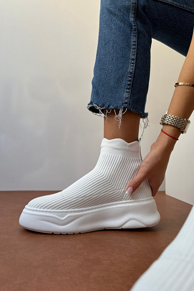 Womens Knit Sports Boots WHITE