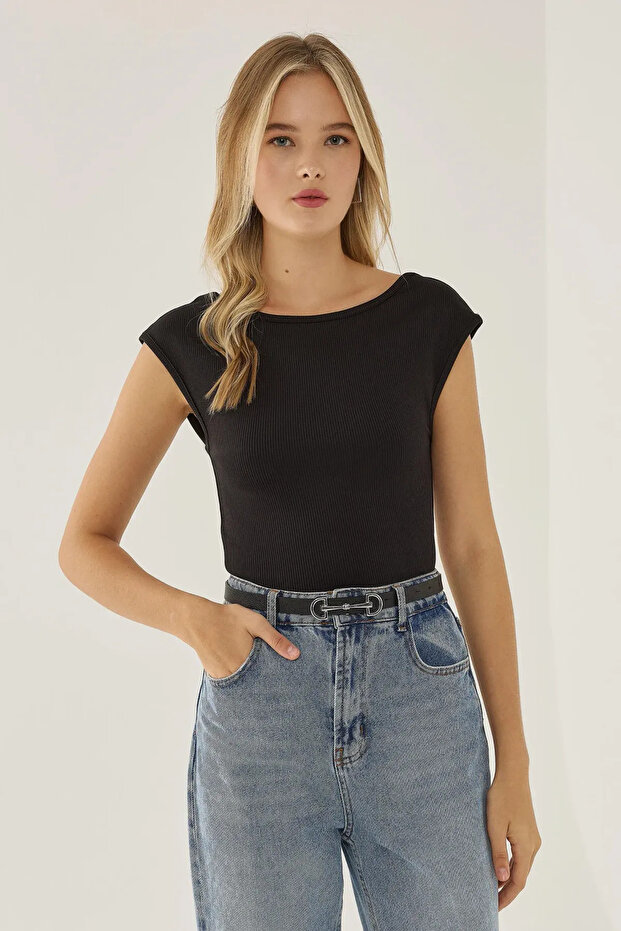 Sırtı Açık Crop Top - 5