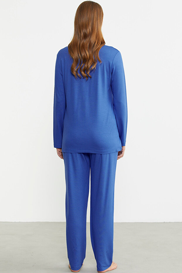 طقم بيجامة ساكس مريحة بأزرار أمامية - 6