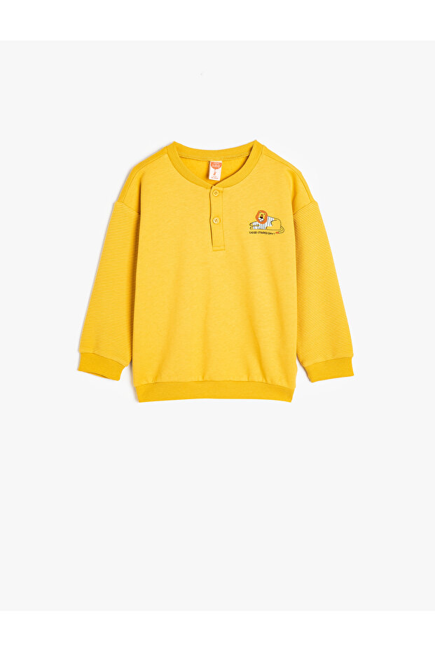Sweatshirt with Lion Print, Long Sleeves, Crew Neck, Button Detail, Cotton