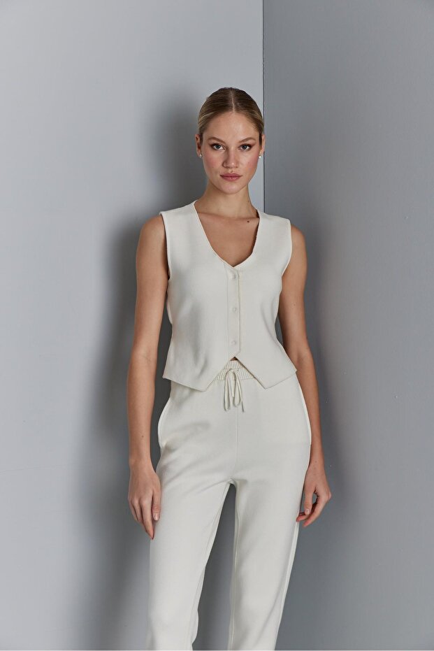 Kuşaklı Triko Yelek - 5