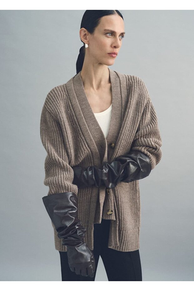 Düğmeli Oversize Hırka - 8