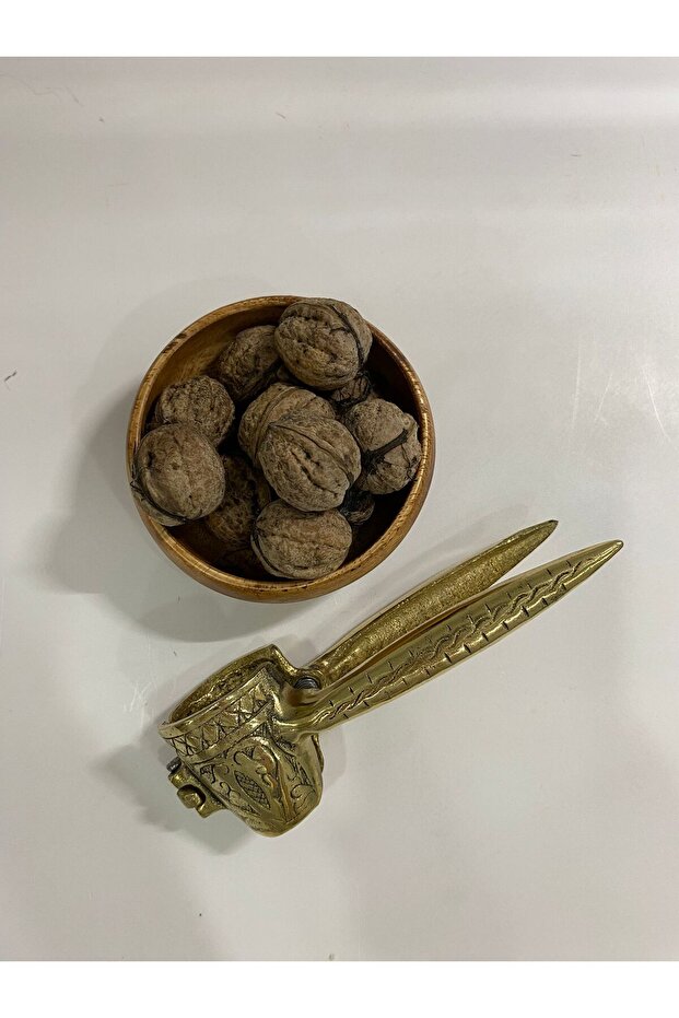 Copper casting walnut and hazelnut cracker - 5