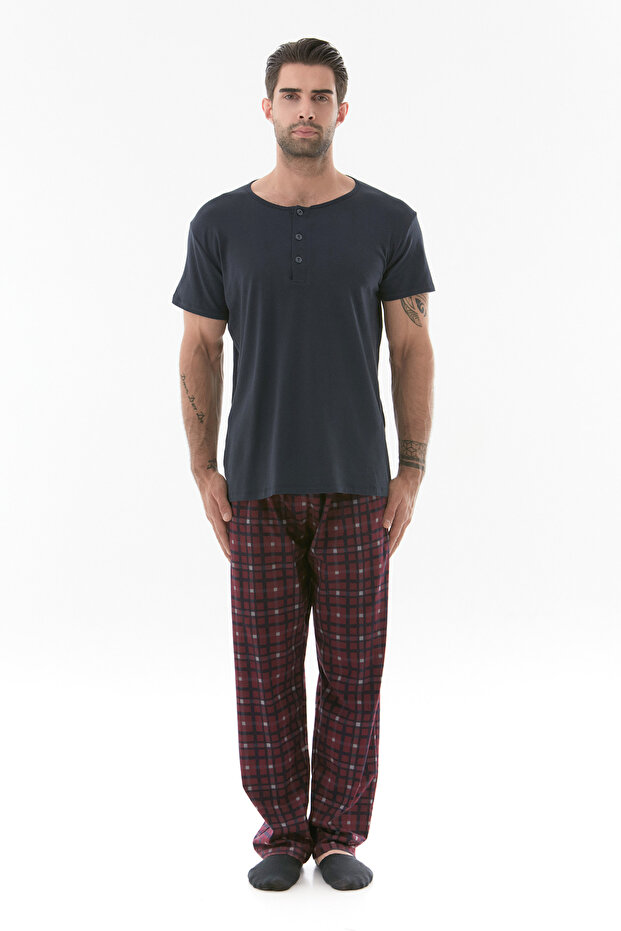 طقم بيجامة منقوشة بأزرار - 6