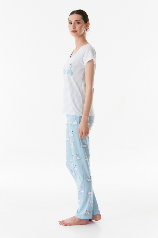 طقم بيجامة بنقشة البجعة - 6