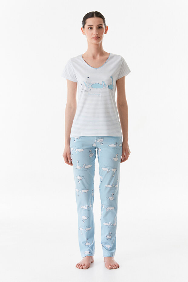 طقم بيجامة بنقشة البجعة - 1