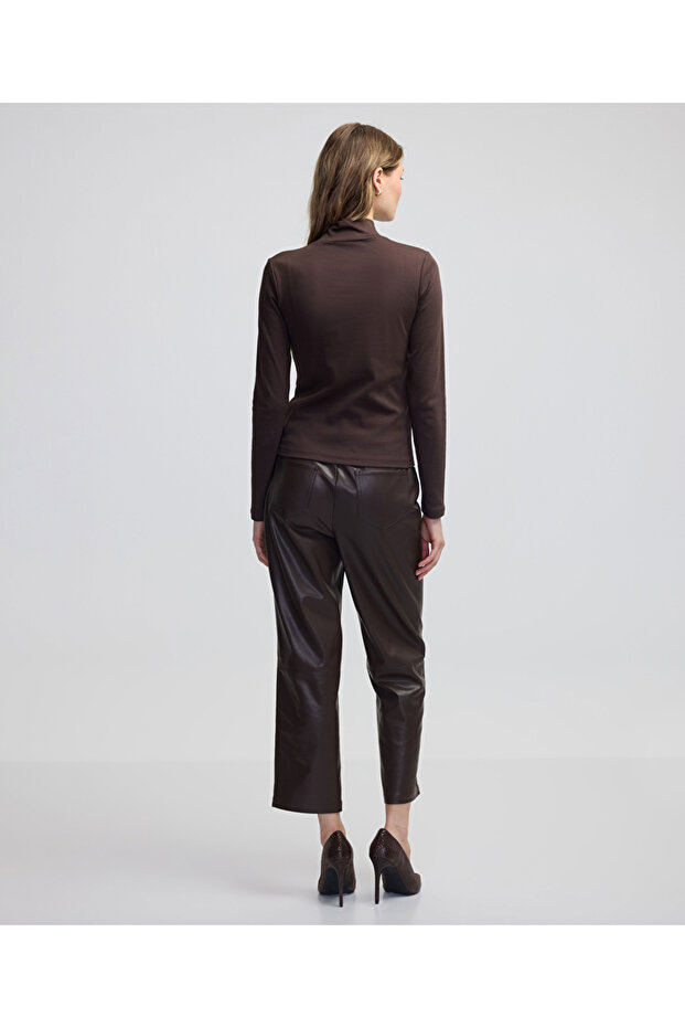 Basic turtleneck t-shirt - 6