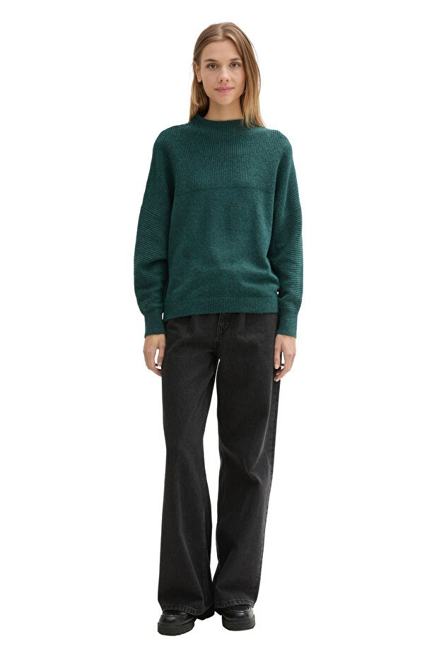Strukturierter Fledermaus-Pullover