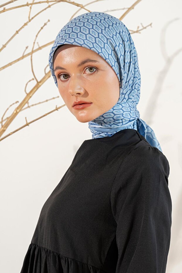 وشاح نسائي ناعم بنمط التوليب