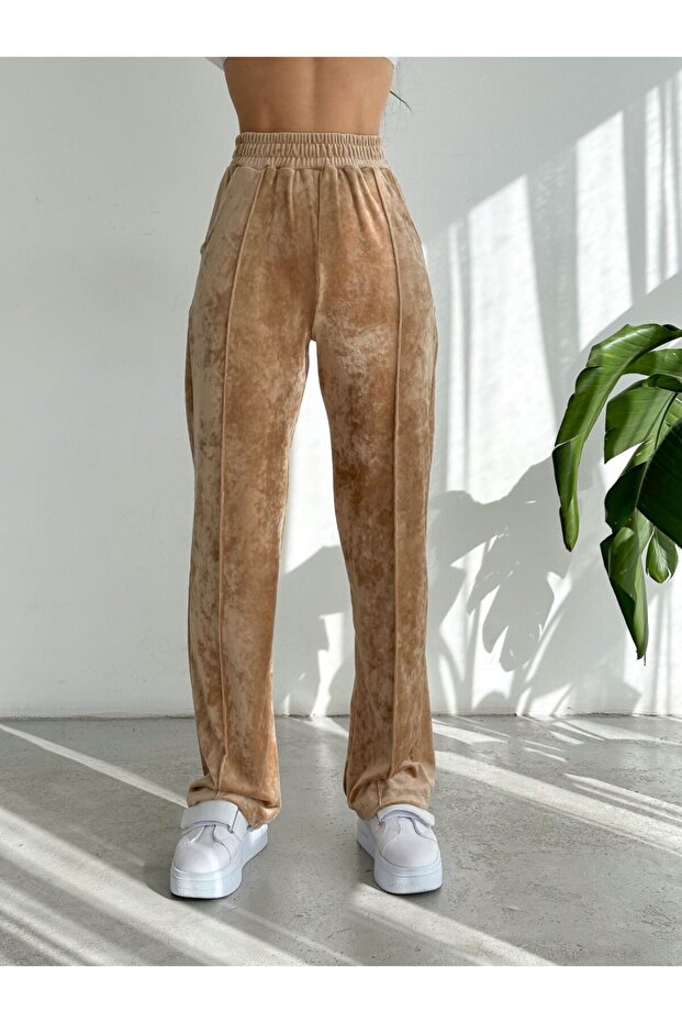 Women's Loose Wide Leg Velvet Sweatpants with Double Pockets