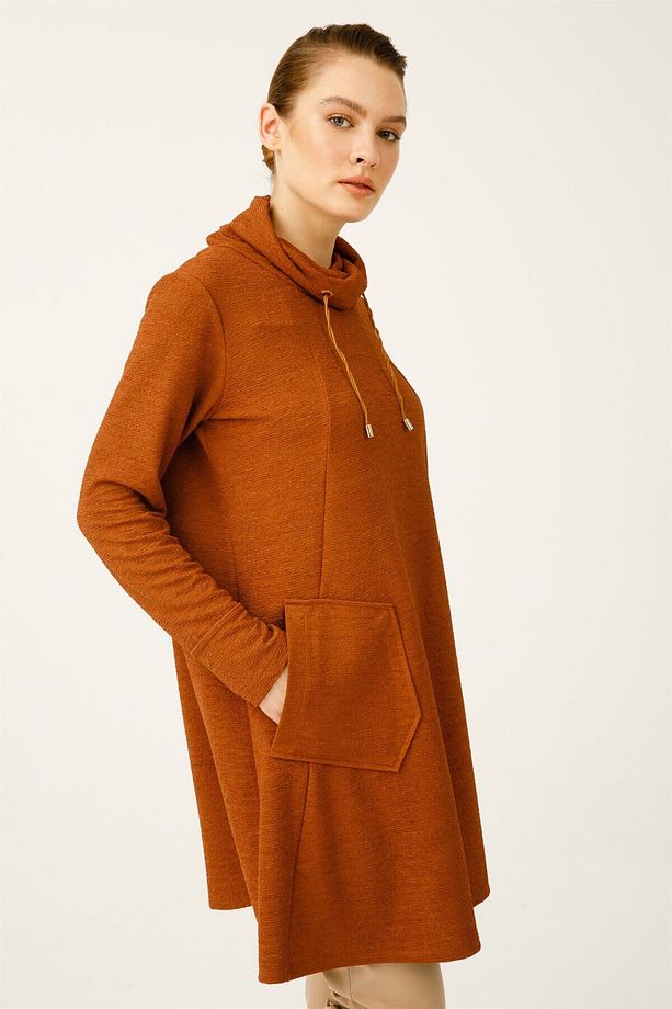 Kırışık Kumaş Detaylı Degaje Yaka Tunik Taba - 4