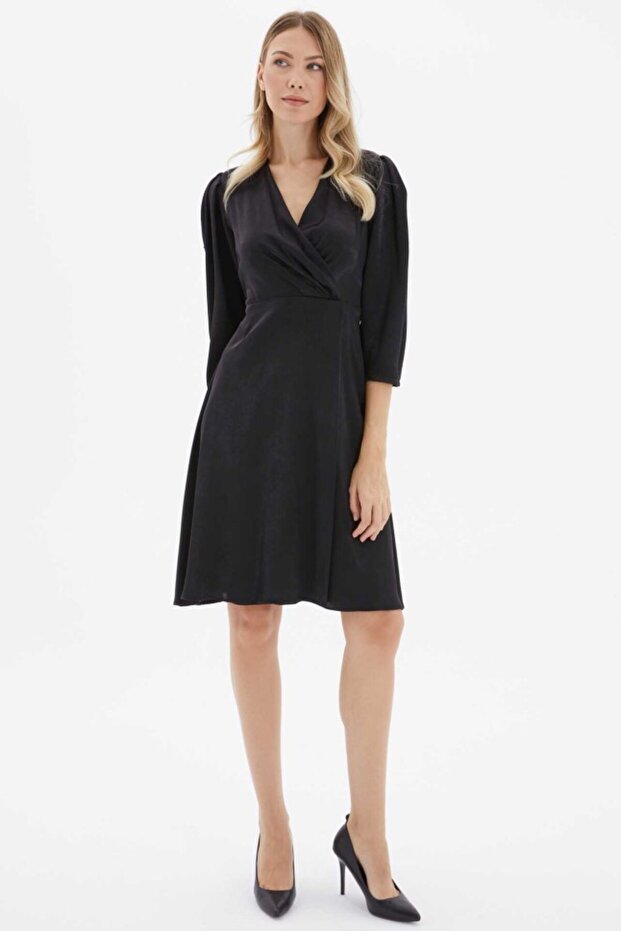 Kruvaze Omuzları Pileli Anvelop Elbise - 5