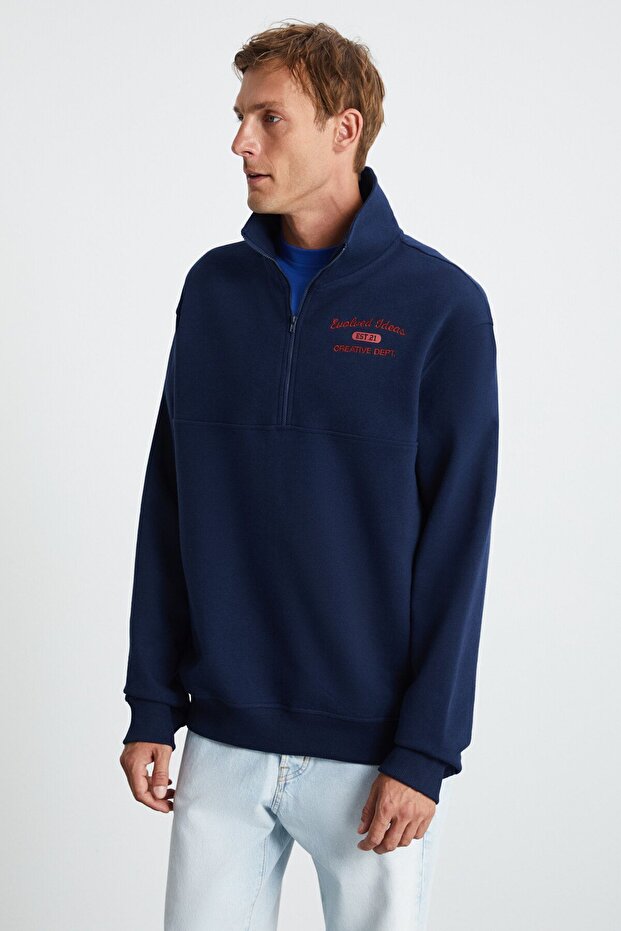 Aycal Men's Dark Blue Sweatshirt