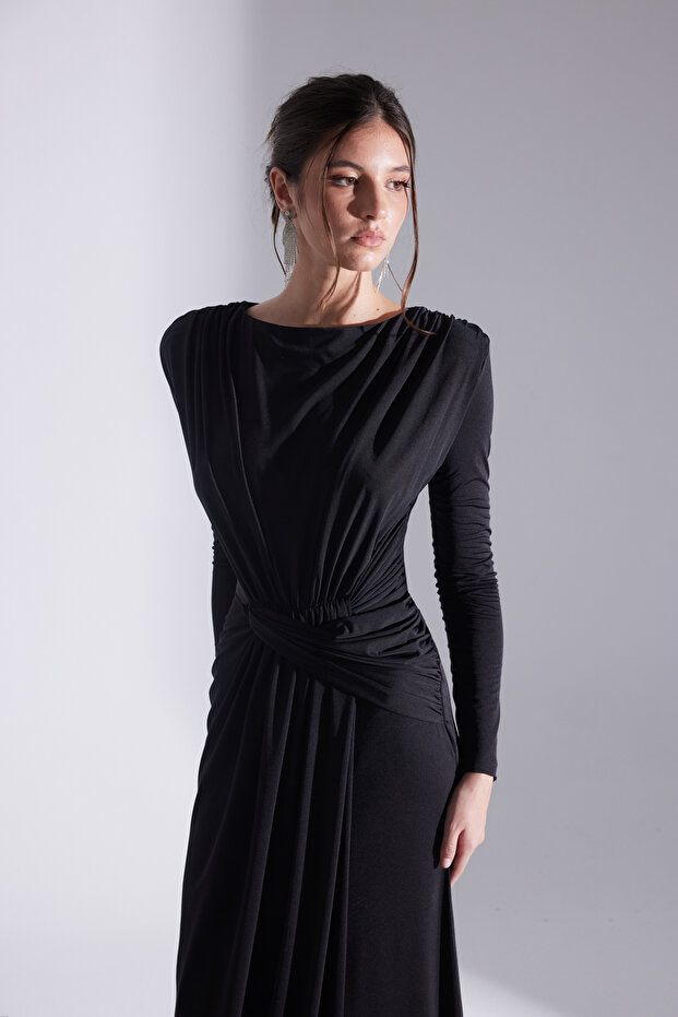 HAILEY SİYAH DRAPELİ UZUN ELBİSE - 2