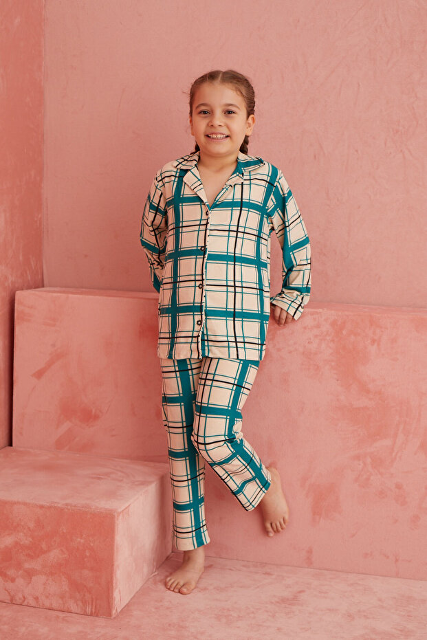 Bej-Yeşil Ekose Desenli Önden Düğmeli Süet Pijama Takım - 3