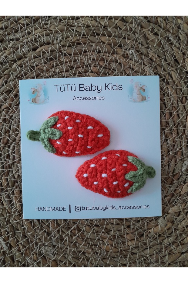 Carrot & Strawberry Figured 2-Piece Hand Knitted Baby and Child Snap Buckle Set 4 cm