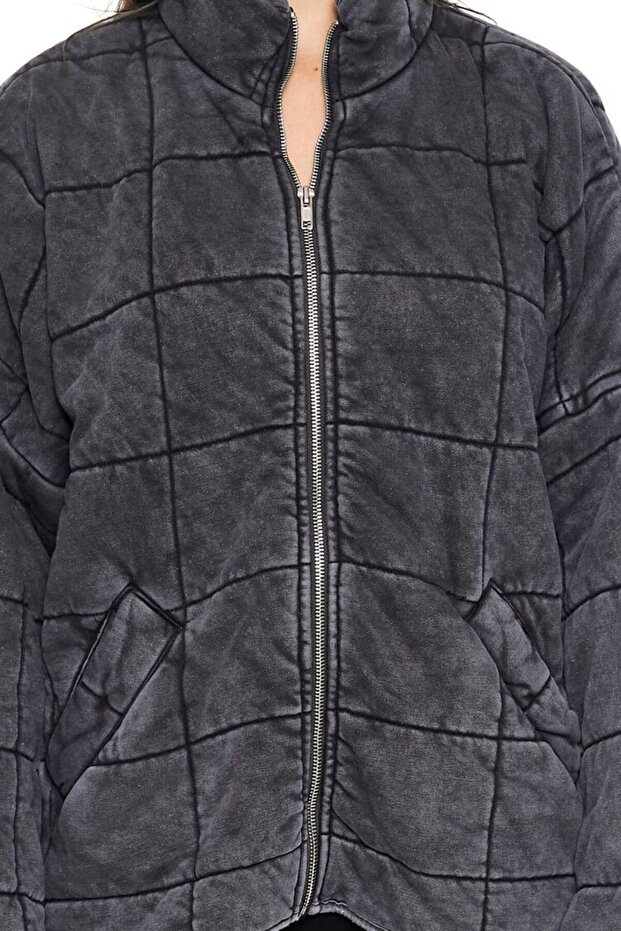 Dik Yakalı Kapitone Ceket - 3