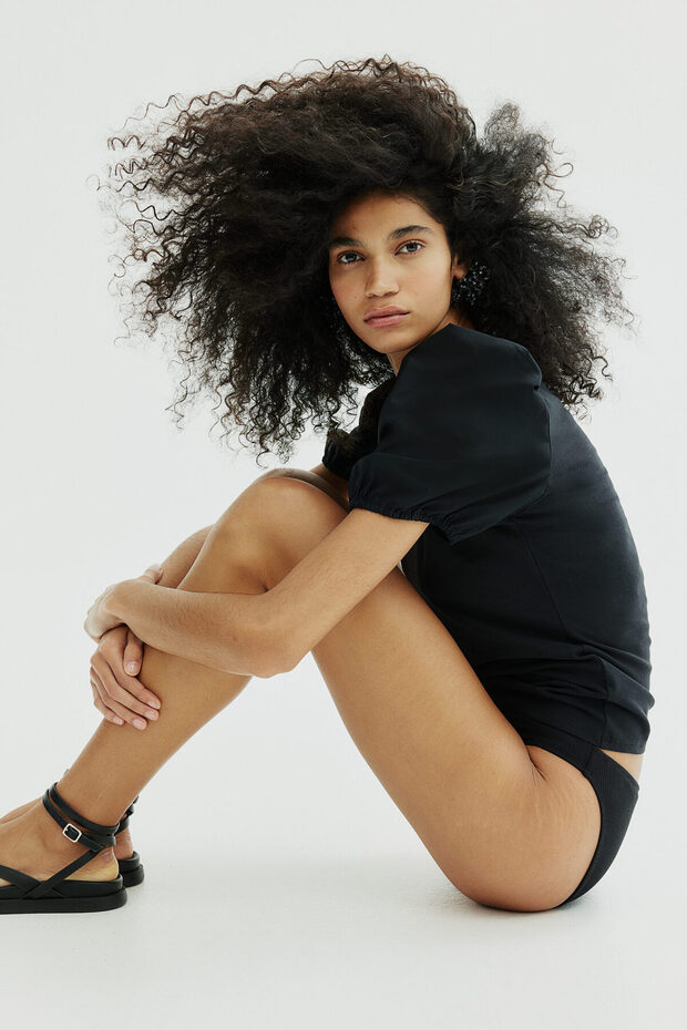 Kabarık Kollu Üst - 5