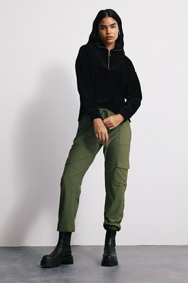 Dik Yaka Fermuarlı Kadife Sweatshirt - 3