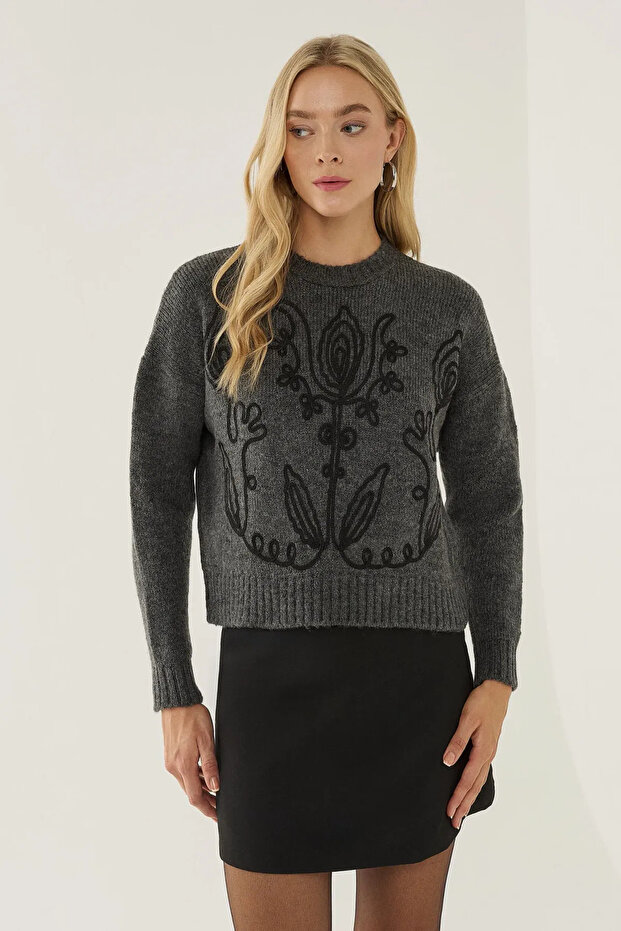 Çiçek Desenli Bisiklet Yaka Süveter - 3