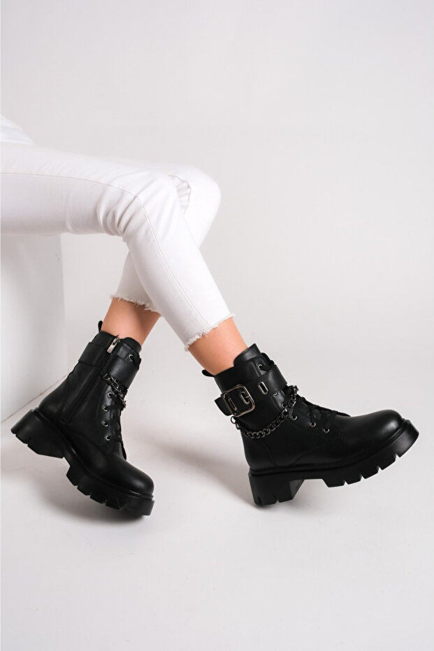 Mono Waterproof Chain Detailed Zippered Premium Women's Boots
