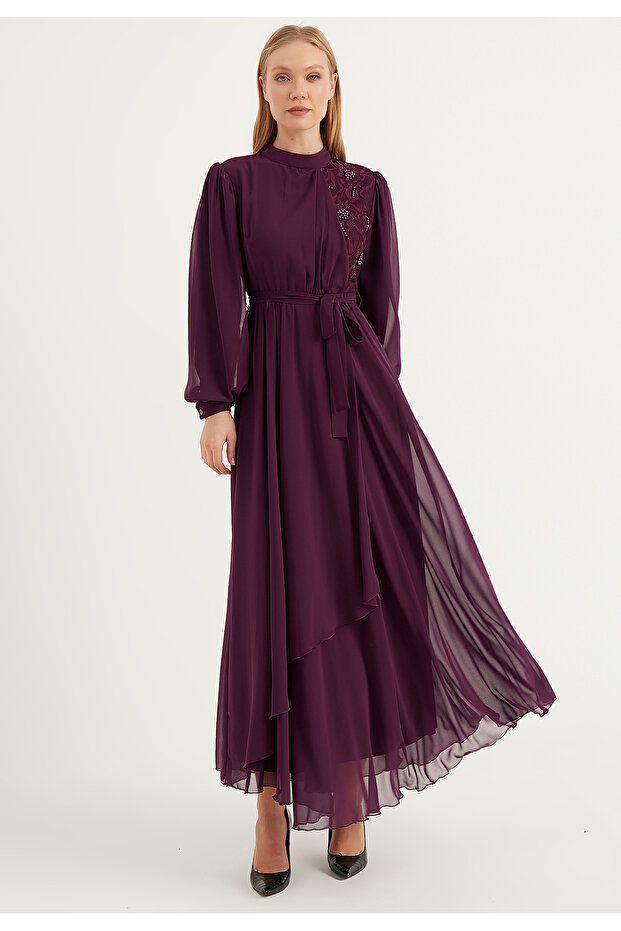 Langes Chiffonkleid mit Spitzendetail - 2