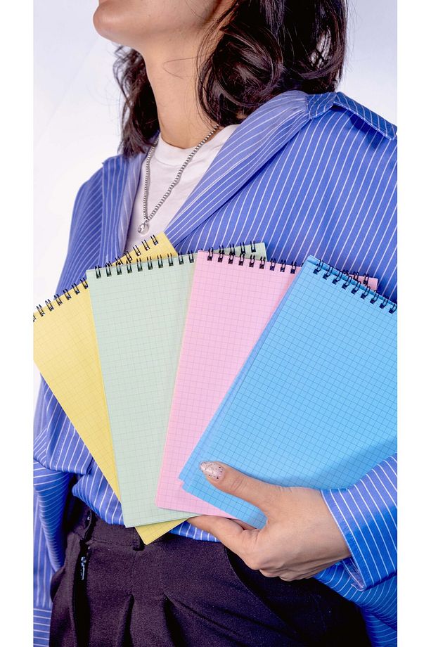 A5 Spiralli Okul Defteri 50 Yaprak 100 Sayfa 4'lü Set Kareli Defter Bloknot Defter Renkli Defter - 2