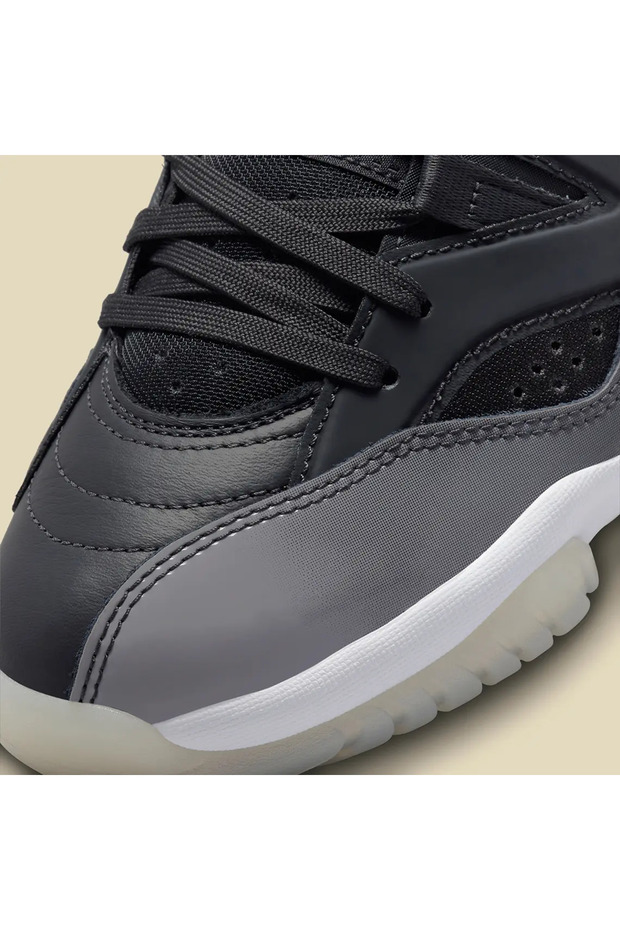 Jumpman Two Trey - 6