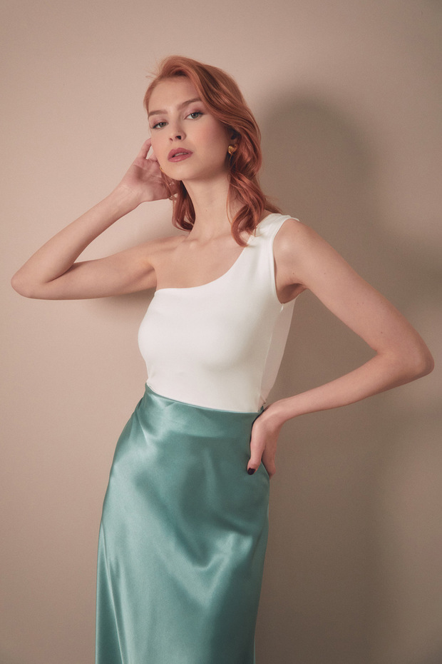 بلوزة قصيرة الأكمام الأساسية - 2