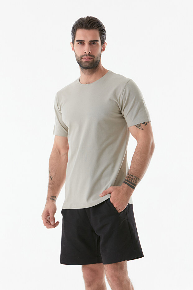 Crew Neck Basic T-Shirt - 3