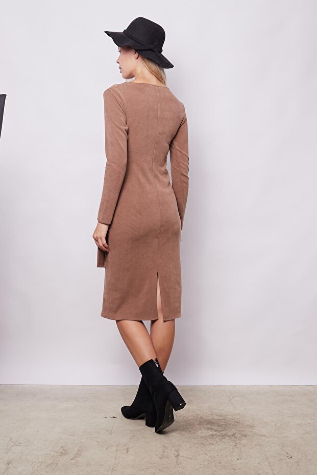 Kadın Hafif Likralı Triko kruvaze Anvelop Bağcıklı Uzun Kol Diz Altı Uzun Elbise-Camel - 7