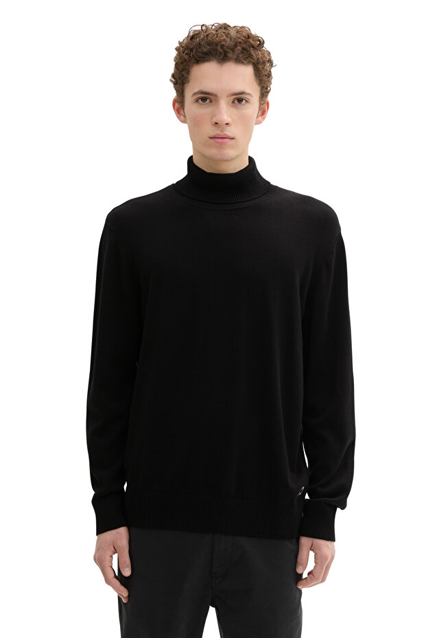 Basic Turtle Neck Knit - 3