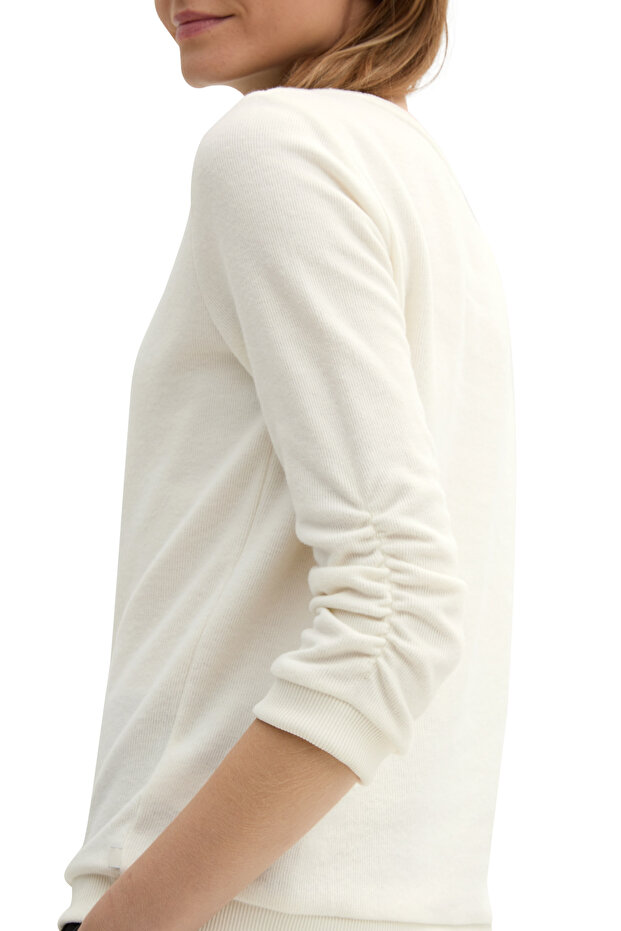 Basic Comfortable Sweatshirt - 4