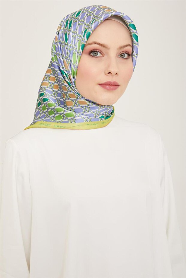 وشاح حريري منقوش بنمط هندسي 24Ya9144 37 55