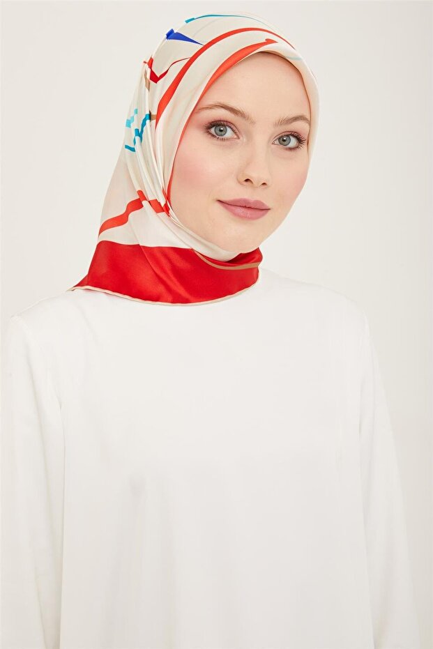 وشاح حريري منقوش بالزهور 24Ya9115 31 32