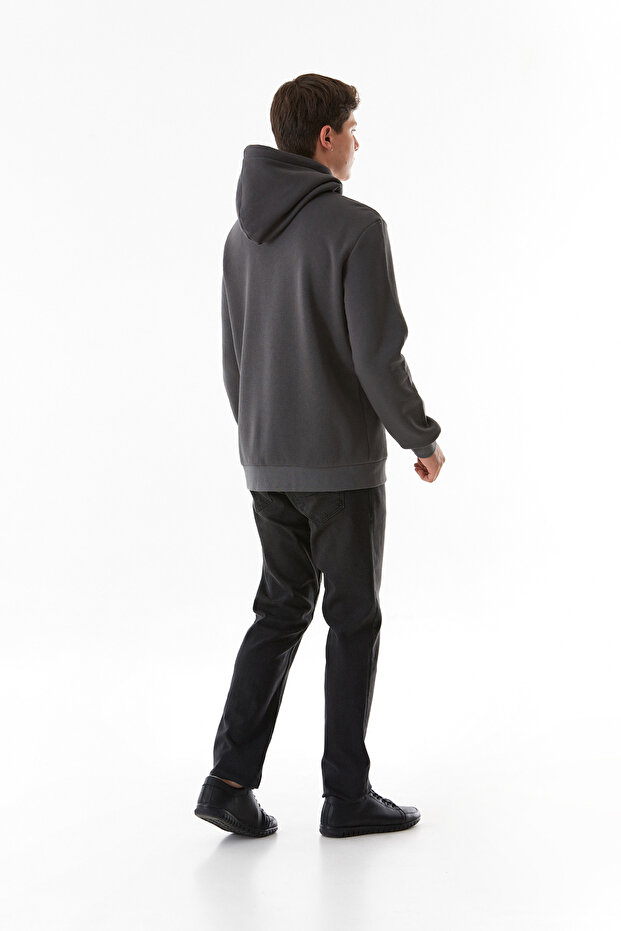 Basic-Kapuzenpullover mit Kängurutasche - 3