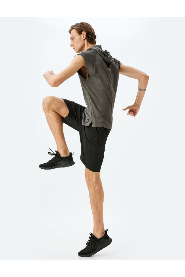 Short Sports Shorts with Lace-Up Waist Pockets