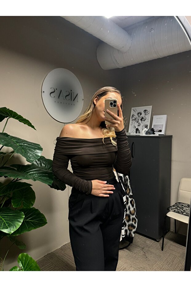 Omuz Dekolteli Bluz - 3