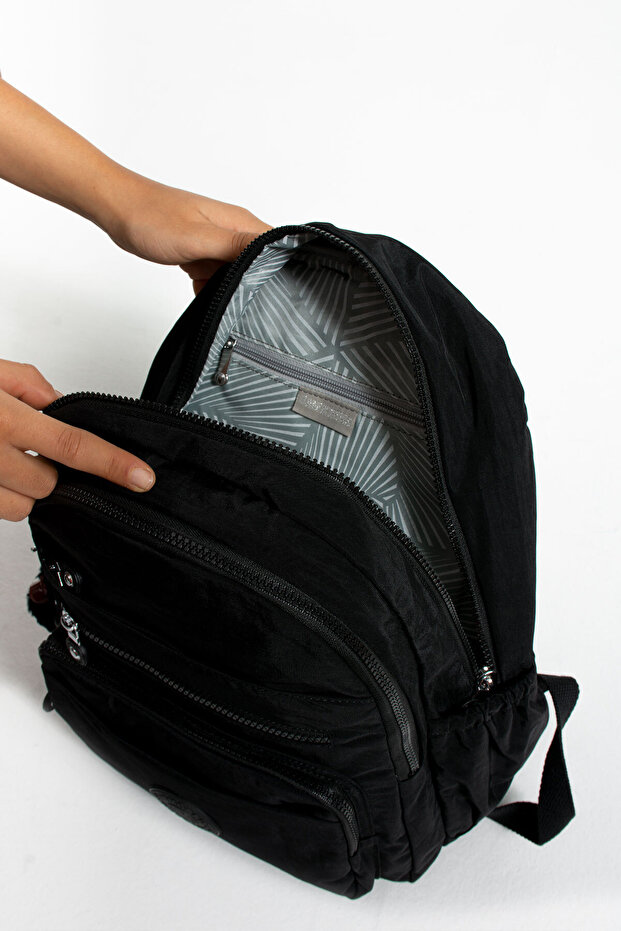 Sanmorris Unisex Water Resistant Fabric Multi-Compartment Medium Size Travel and School Bag with Laptop Compartment