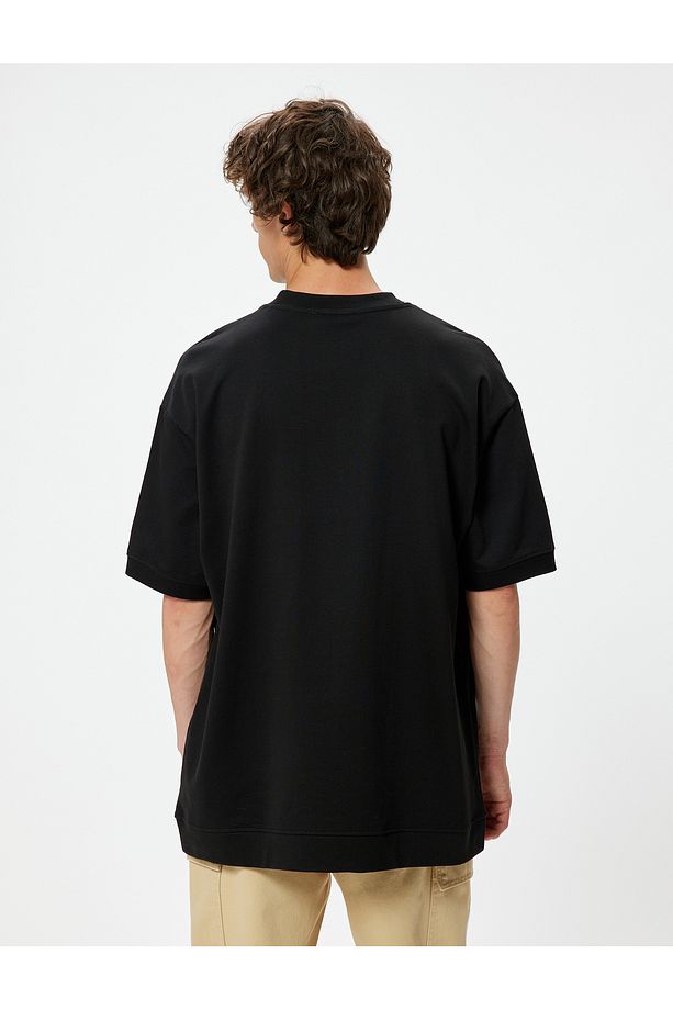 Pamuklu Kısa Kollu Bisiklet Yaka Oversize Tişört - 4