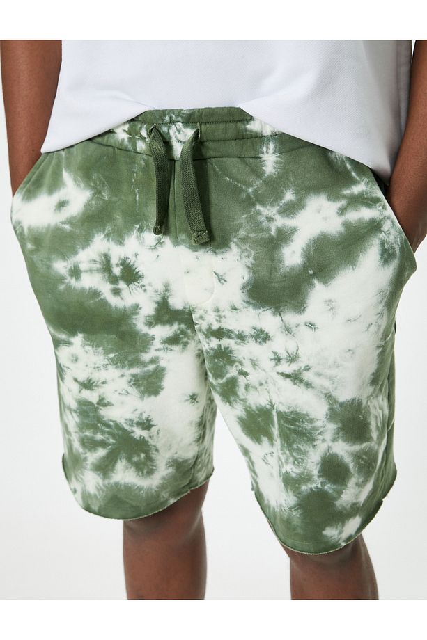 Oversize Bermuda Şort Beli Bağcıklı Soyut Baskılı Cepli - 5